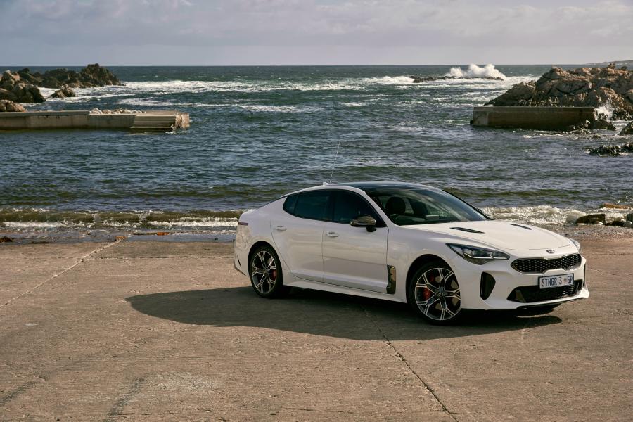  Kia Stinger GT 2018 года  (ZA) (фото 13 из 40)